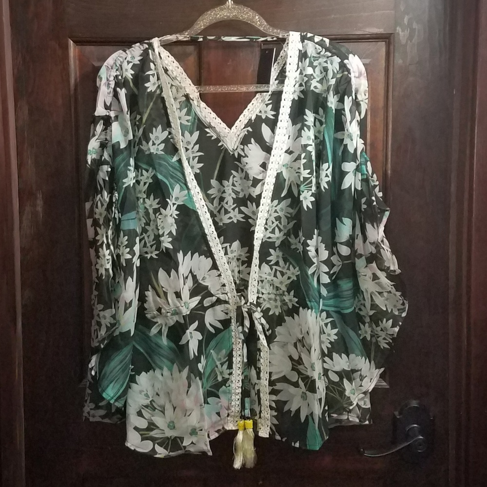 Miss Me Boho Floral Kimono - Picture 2 of 6